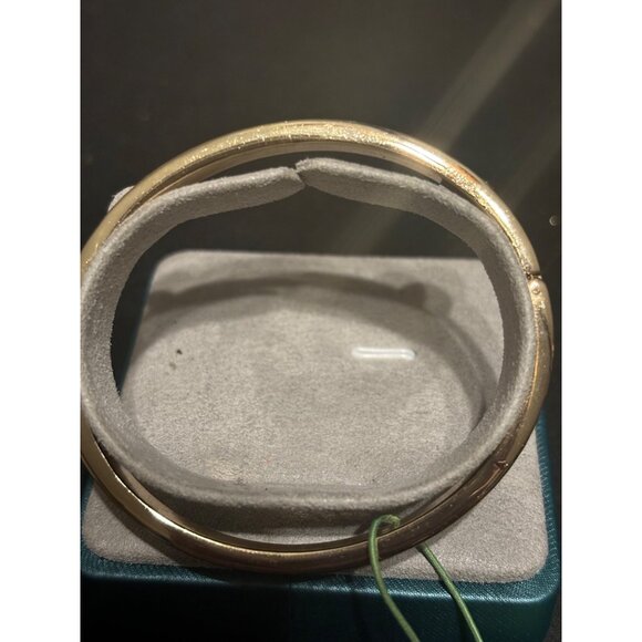 Vera Bradley Thin Bangle Gold Tone Enamel Dots Bracelet Pink Orange White Colors - Picture 3 of 7